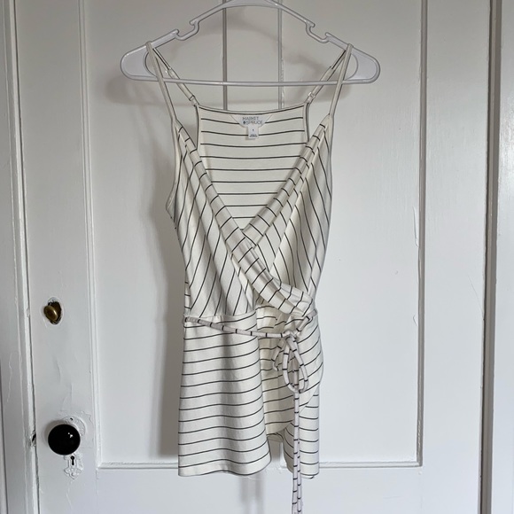 NWOT MARKET & SPRUCE tank - Picture 3 of 5